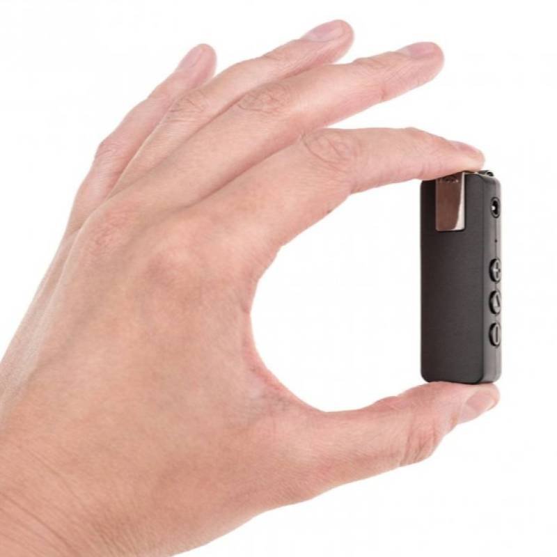 Clip On Wearable Audio Recorder 8GB – 288 Hours of Storage